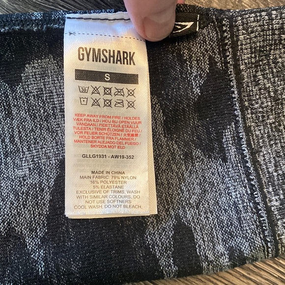 Gymshark OG Seamless Body Perfecting Camo Leggings (no longer available) - Picture 6 of 9